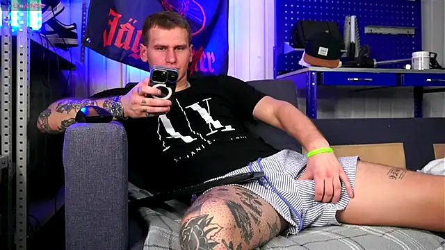 vance rulez online show from 10-24-25, 04:53