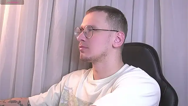 Snapshot of vance_rulez chatting on 01-15-26, 06:22 vance rulez online show from 01-15-26, 06:22