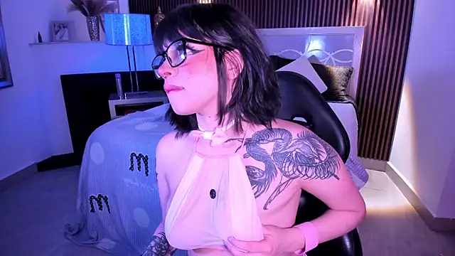 NattashaHotson online show from 10-22-25, 03:51