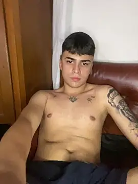 Snapshot of corey_tylerr chatting on 02-07-25, 09:26 corey tylerr online show from 02-07-25, 09:26