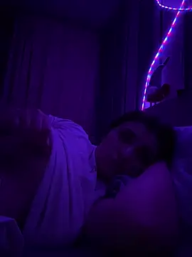 Snapshot of Jadelli chatting on 02-09-25, 02:17 Jadelli online show from 02-09-25, 02:17