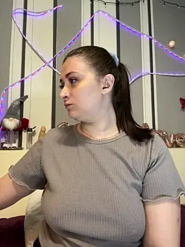 Snapshot of Jadelli chatting on 02-21-25, 07:54 Jadelli online show from 02-21-25, 07:54