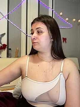 Snapshot of Jadelli chatting on 02-25-25, 06:42 Jadelli online show from 02-25-25, 06:42