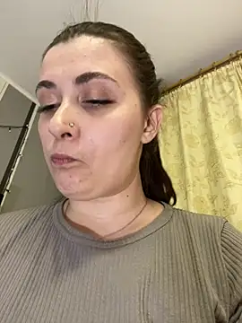 Snapshot of Jadelli chatting on 03-02-25, 01:15 Jadelli online show from 03-02-25, 01:15