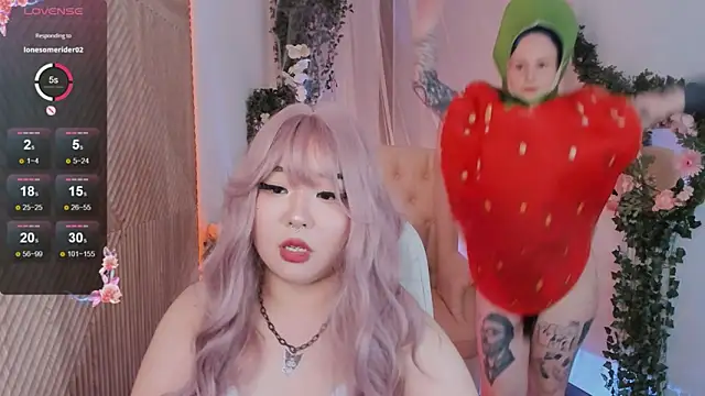 Snapshot of mei_honey_ chatting on 12-13-24, 01:55 mei honey  online show from 12-13-24, 01:55