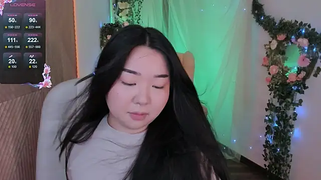 Snapshot of mei_honey_ chatting on 01-02-25, 05:24 mei honey  online show from 01-02-25, 05:24