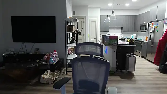 Snapshot of bearcloudcomputa chatting on 03-02-25, 08:48 bearcloudcomputa online show from 03-02-25, 08:48