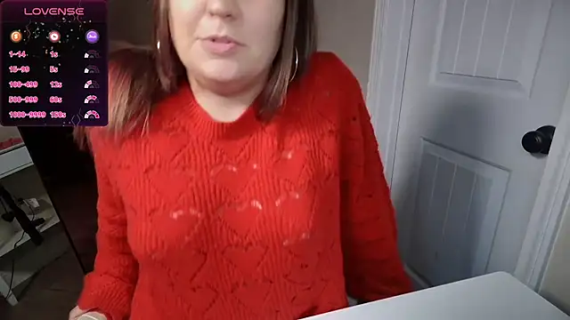 Snapshot of Brooklyn_Bee chatting on 01-01-25, 01:58 Brooklyn Bee online show from 01-01-25, 01:58