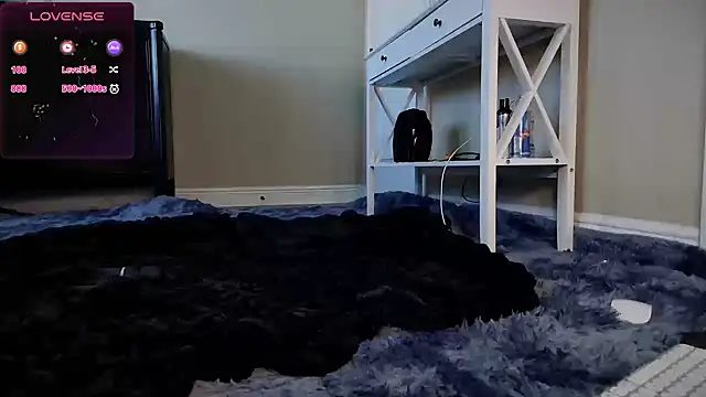 Snapshot of Brooklyn_Bee chatting on 01-19-25, 09:34 Brooklyn Bee online show from 01-19-25, 09:34