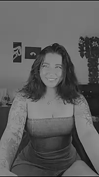 Pauilina online show from 04-14-26, 08:48