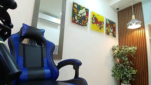 Dalila Sky online show from 10-20-25, 05:57