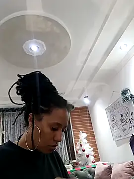 Snapshot of devi_black13_ chatting on 12-04-24, 02:42 devi black13 online show from 12-04-24, 02:42