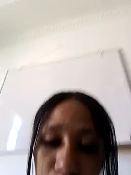 Snapshot of devi_black13_ chatting on 01-16-25, 03:35 devi black13 online show from 01-16-25, 03:35