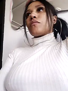 Snapshot of devi_black13_ chatting on 01-27-25, 08:39 devi black13 online show from 01-27-25, 08:39