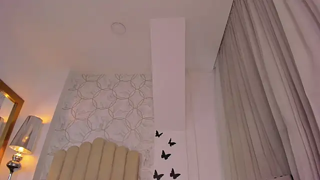 Snapshot of Foxy200__ chatting on 06-20-26, 08:11 Foxy200 online show from 06-20-26, 08:11
