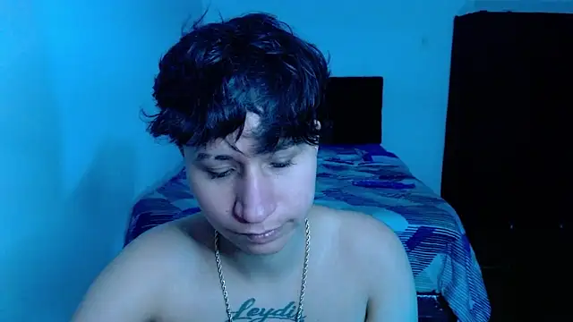 Im Milan Rs online show from 06-11-26, 01:49
