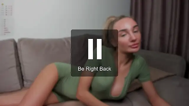 Snapshot of chloewallace chatting on 10-04-25, 09:46 chloewallace online show from 10-04-25, 09:46