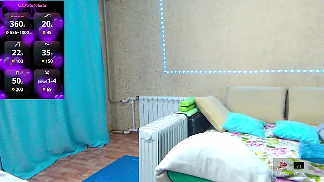 Snapshot of --Model--2 chatting on 02-13-25, 07:52 --Model--2 online show from 02-13-25, 07:52