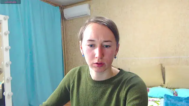 Snapshot of --Model--2 chatting on 03-01-25, 09:04 --Model--2 online show from 03-01-25, 09:04