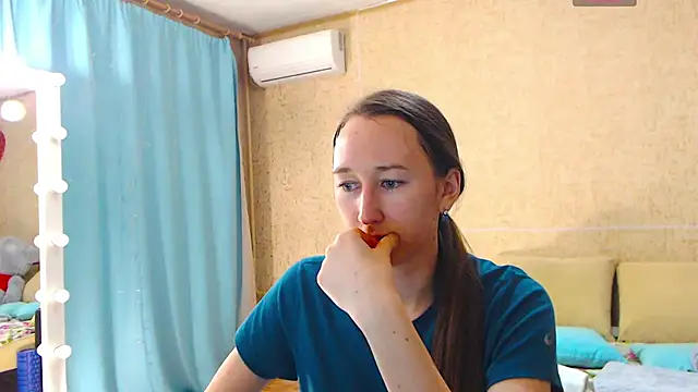 Snapshot of --Model--2 chatting on 03-18-25, 10:04 --Model--2 online show from 03-18-25, 10:04