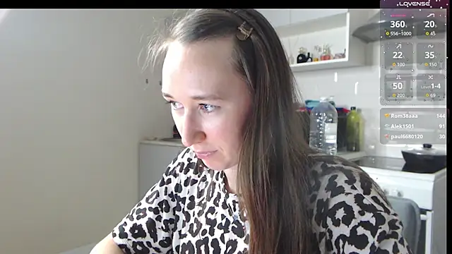 Snapshot of --Model--2 chatting on 09-13-25, 01:05 --Model--2 online show from 09-13-25, 01:05