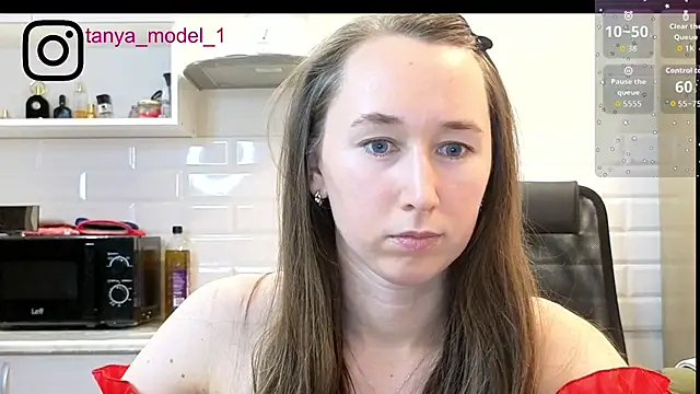 Snapshot of --Model--2 chatting on 10-26-25, 10:47 --Model--2 online show from 10-26-25, 10:47