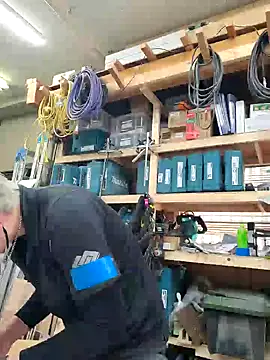 Snapshot of da--------i chatting on 03-23-25, 07:53 da--------i online show from 03-23-25, 07:53