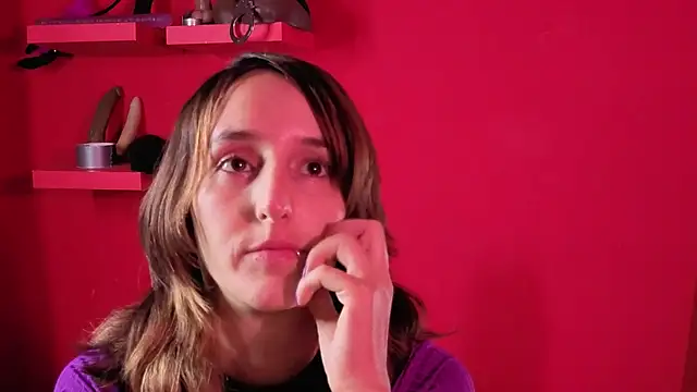 Ambar Roux  online show from 11-25-25, 02:22