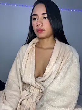 Snapshot of _Luana chatting on 01-13-25, 12:24  Luana online show from 01-13-25, 12:24