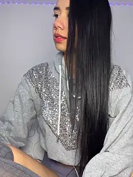 Snapshot of _Luana chatting on 01-14-25, 02:11  Luana online show from 01-14-25, 02:11