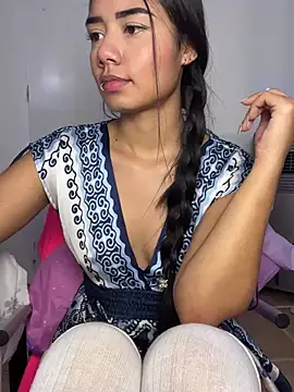 Snapshot of _Luana chatting on 01-30-25, 12:59  Luana online show from 01-30-25, 12:59