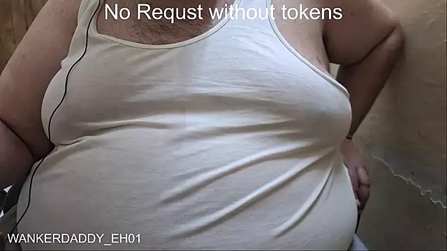 Snapshot of WANKERDADDY_EH01 chatting on 12-28-24, 05:35 WANKERDADDY EH01 online show from 12-28-24, 05:35