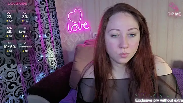 Snapshot of KellyCrystall chatting on 01-15-26, 05:45 KellyCrystall online show from 01-15-26, 05:45