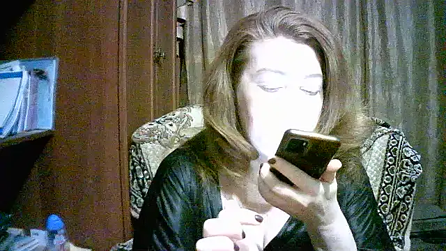 Madame-Butterfly online show from 09-18-25, 03:14