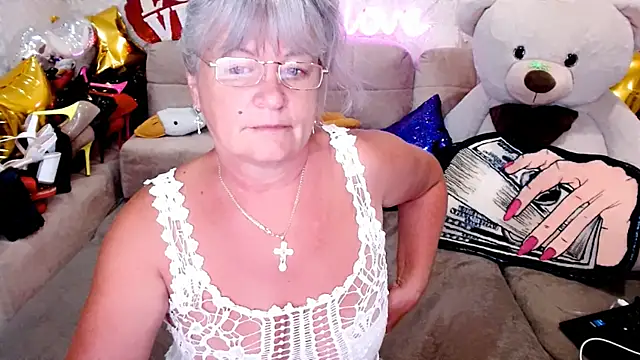 Snapshot of SiberiabBerry chatting on 07-13-26, 08:22 SiberiabBerry online show from 07-13-26, 08:22