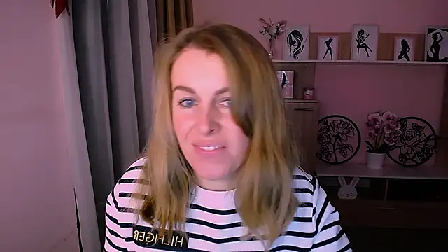 Hot Milady online show from 12-18-24, 08:09