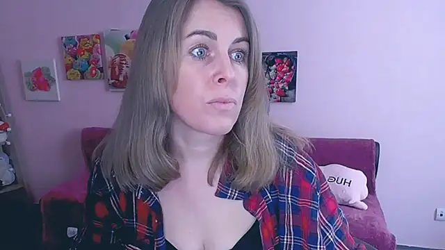 Hot Milady online show from 03-03-25, 08:16