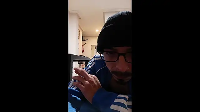 Snapshot of BaalPas chatting on 12-04-25, 04:59 BaalPas online show from 12-04-25, 04:59