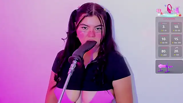 klhoe boobs online show from 04-23-26, 04:03