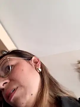 Snapshot of Katalina_S3xy chatting on 02-06-25, 03:31 Katalina S3xy online show from 02-06-25, 03:31