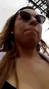 Snapshot of Katalina_S3xy chatting on 02-15-25, 04:45 Katalina S3xy online show from 02-15-25, 04:45
