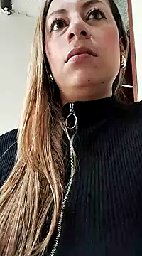 Snapshot of Katalina_S3xy chatting on 02-22-25, 02:41 Katalina S3xy online show from 02-22-25, 02:41
