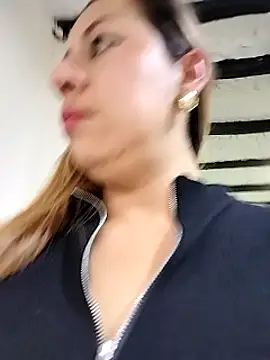 Snapshot of Katalina_S3xy chatting on 02-23-25, 01:32 Katalina S3xy online show from 02-23-25, 01:32