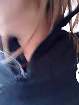 Snapshot of Katalina_S3xy chatting on 02-27-25, 12:34 Katalina S3xy online show from 02-27-25, 12:34