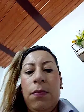 Snapshot of Katalina_S3xy chatting on 09-10-25, 12:49 Katalina S3xy online show from 09-10-25, 12:49