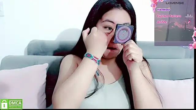 Snapshot of mariana_katto chatting on 05-15-26, 06:04 mariana katto online show from 05-15-26, 06:04