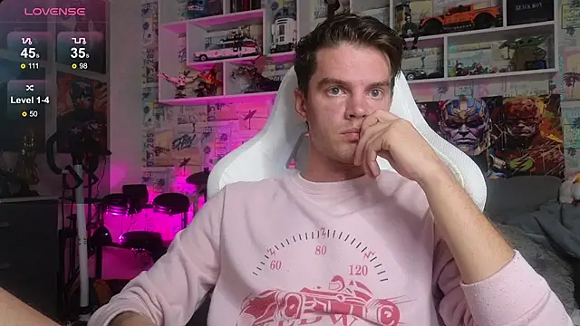 Mike Burn online show from 10-08-25, 12:03