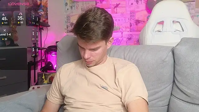 Mike Burn online show from 11-04-25, 04:06