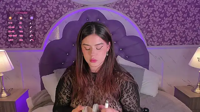 Snapshot of Miamontoya chatting on 11-28-25, 01:47 Miamontoya online show from 11-28-25, 01:47