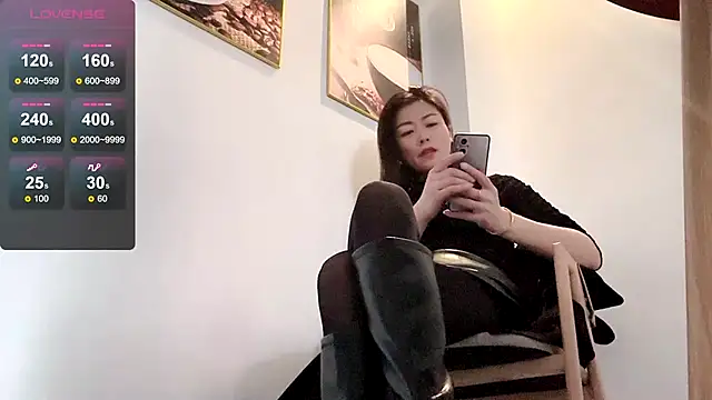 Snapshot of QianF-666 chatting on 01-24-25, 02:08 QianF-666 online show from 01-24-25, 02:08